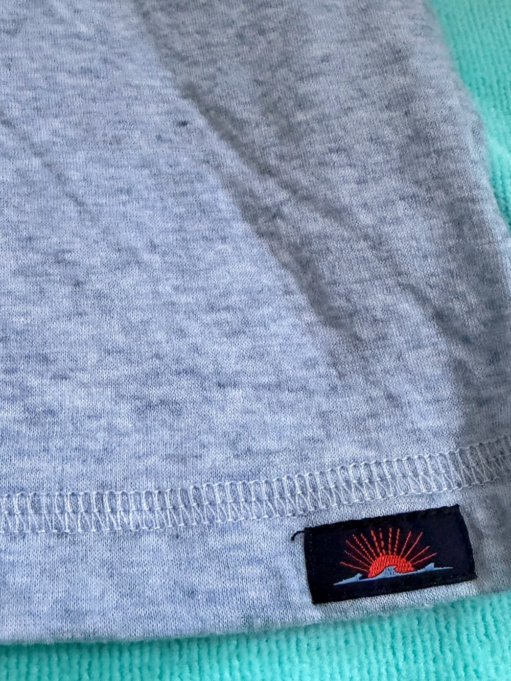 Faherty Cloud Cotton Henley Shirt Size M Heathered Blue Indigo Long Sleeve - Picture 4 of 7